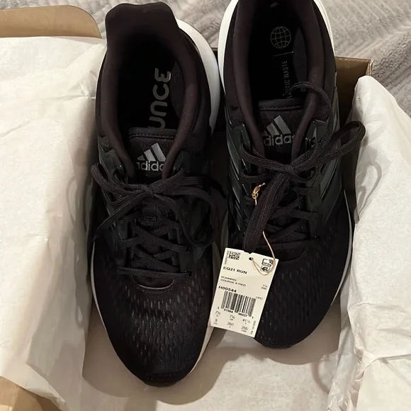 ADIDAS - Running Shoes - New in Box How Adidas Outran Nike With Its $500  main image 4